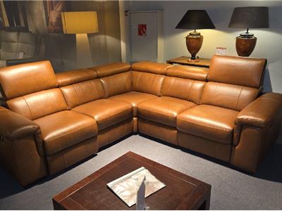 Lederland ROTTERDAM Showroommodel Atlantis   hoek  met 2 electr relax